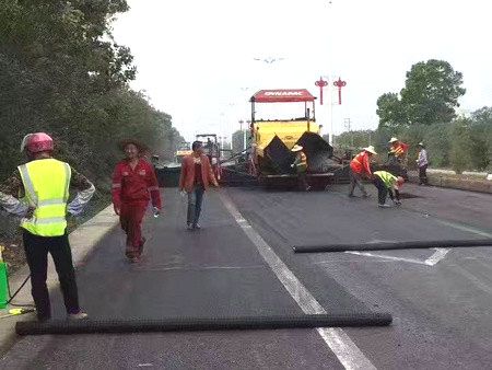 安徽合肥肥西縣繞城路玻纖格柵施工